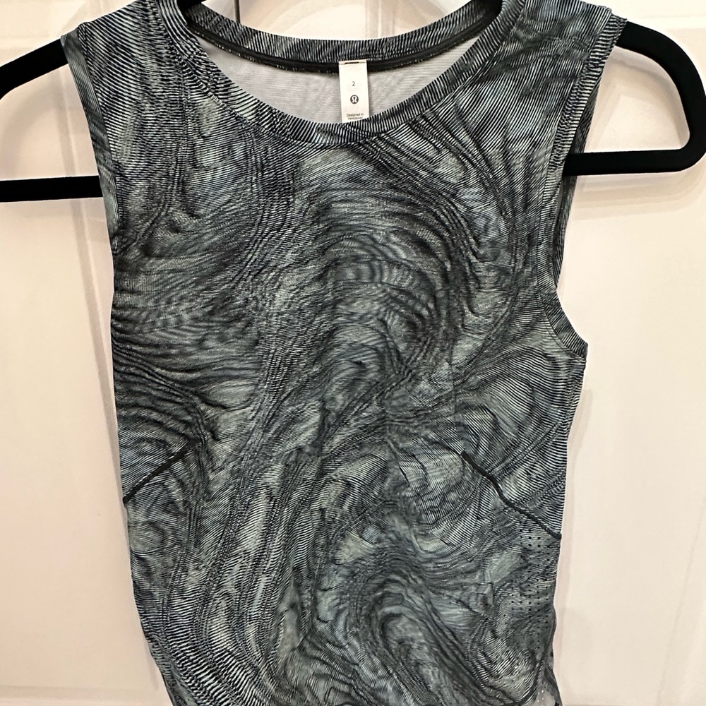 Lululemon Running Tank Never Worn!